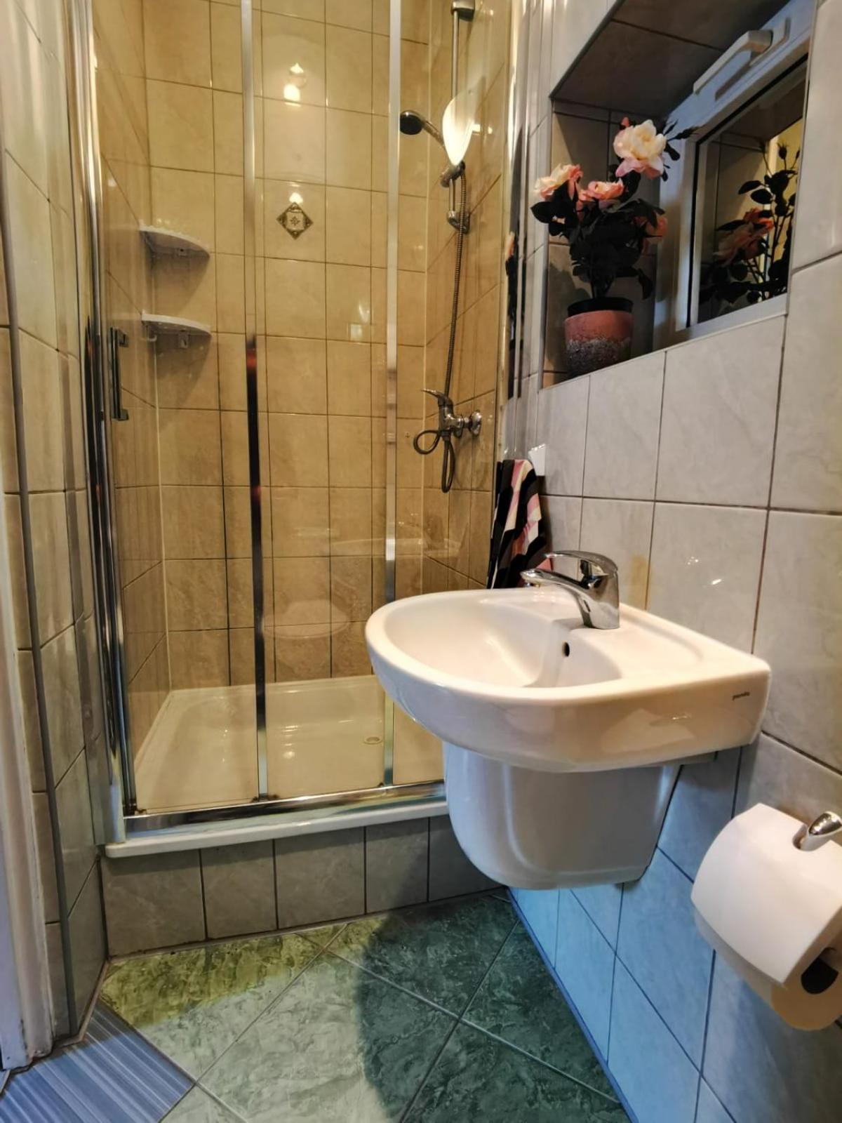 Wynajem apartamentów i pokoi. Ustronie Morskie Exterior foto